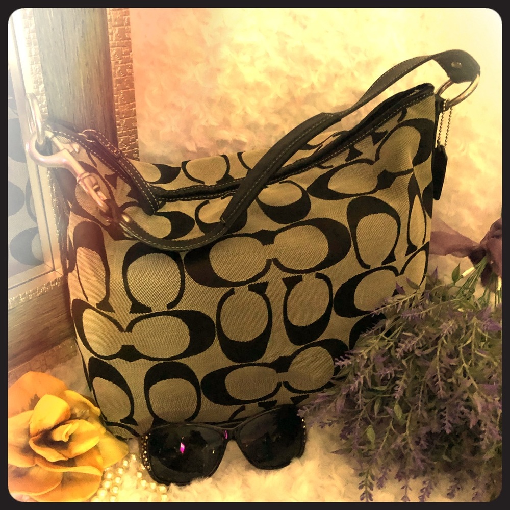 NWOT Coach shoulder bag
